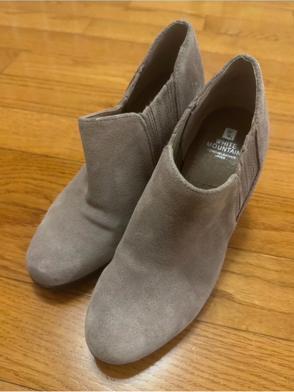 NWOT White Mountain booties